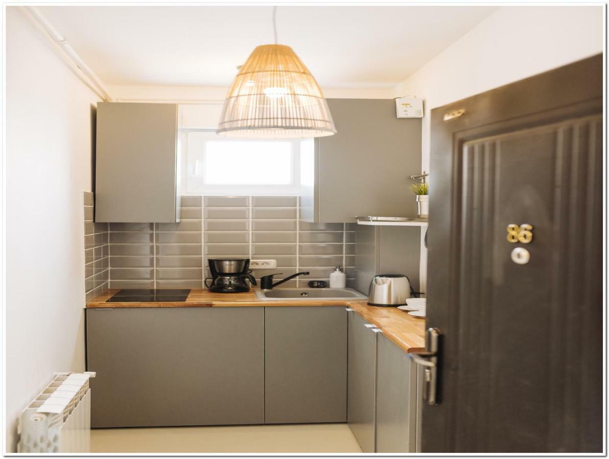 Old Town Cosy Studio Букурещ Екстериор снимка